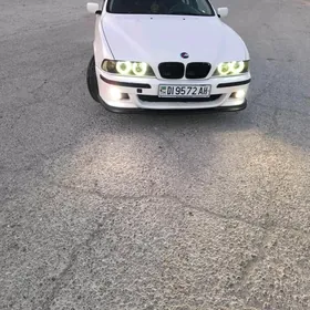 BMW 330 2001