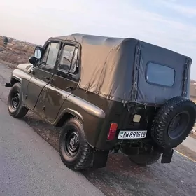 UAZ 469 1985
