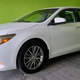Toyota Camry 2016