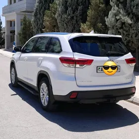 Toyota Highlander 2019