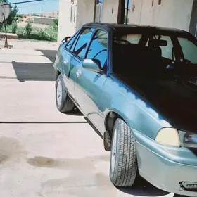 Daewoo Nexia 1995
