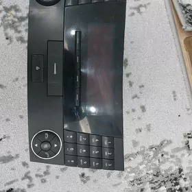 Mersedes mañiltafon.