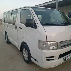 Toyota Hiace 2009