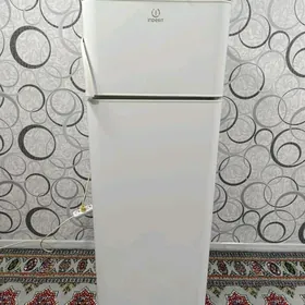 İndesit Holodilnik