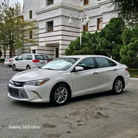 Toyota Camry 2017