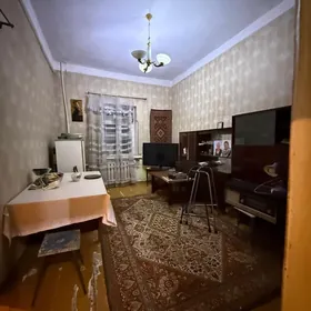 Beyik potolok 2 kom Квартал