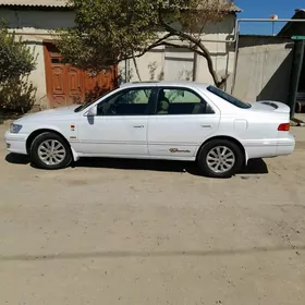 Toyota Camry 1997
