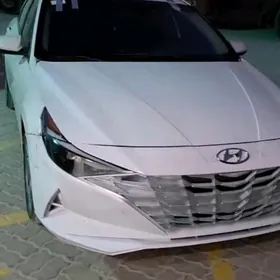 Hyundai Elantra 2021