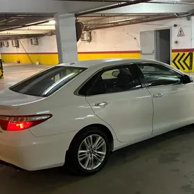 Toyota Camry 2017