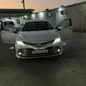 Toyota Camry 2020