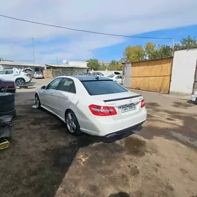 Mercedes-Benz E350 2010