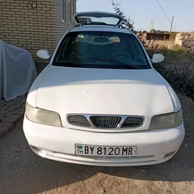 Daewoo Nubira 1997