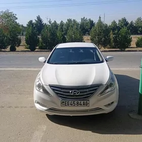 Hyundai Sonata 2011