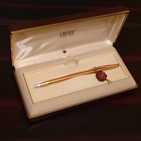 Sowgat Ruçka Cross 18K Gold