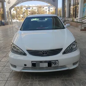 Toyota Camry 2004