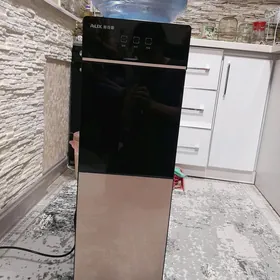 AUX