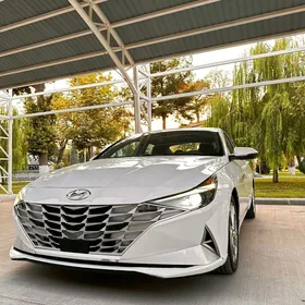 Hyundai Elantra 2021