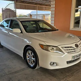 Toyota Camry 2010