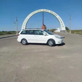 Toyota Sienna 2009