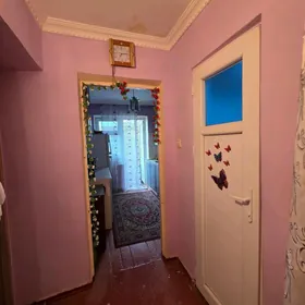 1 komnat satylýar 
