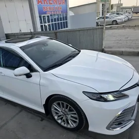 Toyota Camry 2022