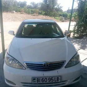 Toyota Camry 2004