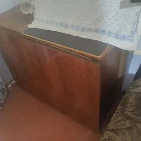 стол