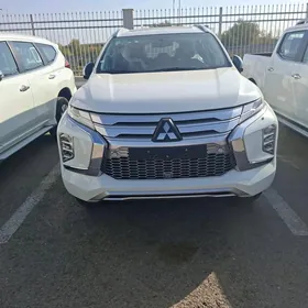 Mitsubishi Montero Sport 2025