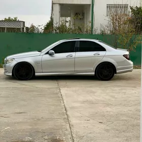 Mercedes-Benz C350 2009