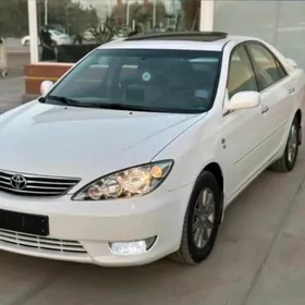 Toyota Camry 2004