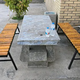 продается стол со скамейками
