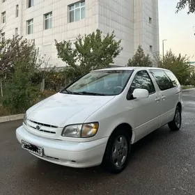 Toyota Sienna 1999