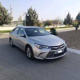 Toyota Camry 2017