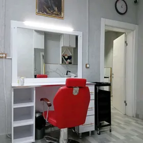 SALON ARENDA