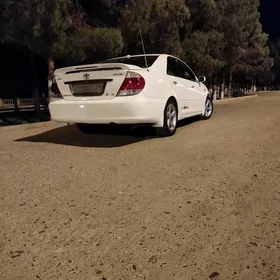 Toyota Camry 2004