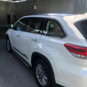 Toyota Highlander Hybrid 2018