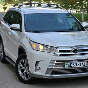 Toyota Highlander 2018