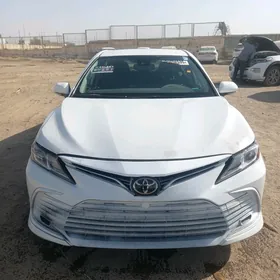 Toyota Camry 2022