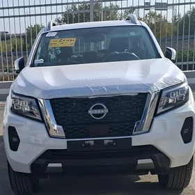Nissan Navara 2025