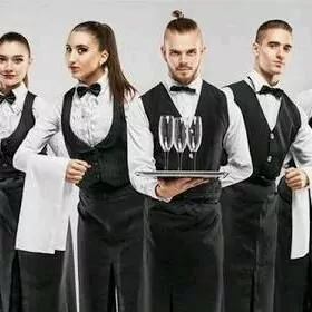 Требуются Официанты