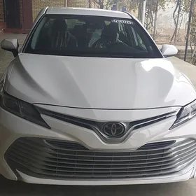 Toyota Camry 2020