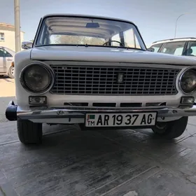 Lada 2104 1980