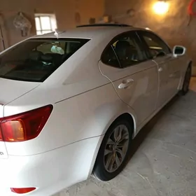 Lexus IS 2009