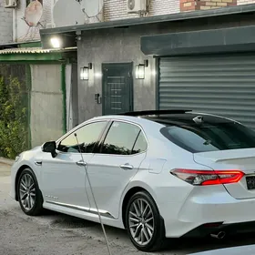 Toyota Camry 2018