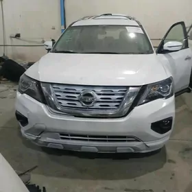 Nissan Pathfinder 2020