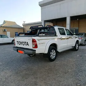 Toyota Hilux 2013