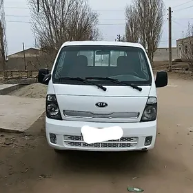 Kia Bongo 2012