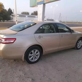 Toyota Camry 2010