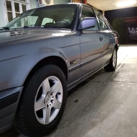 BMW 525 1992