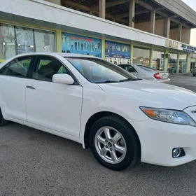 Toyota Camry 2011